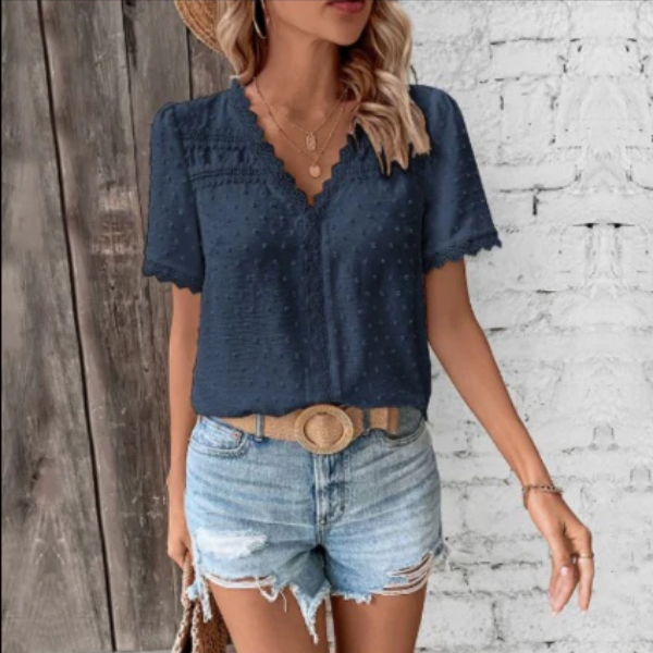 Amara - Elegant Shirt